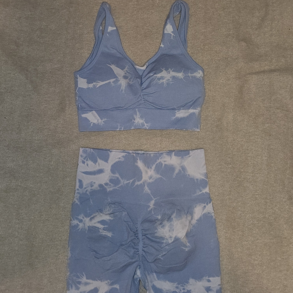 Fashion Nova Blue and White Tie-Dye Sports Bra Set